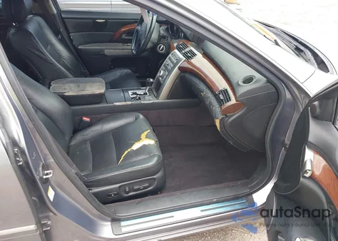 2005 Acura Rl 3.5 z USA, uszkodzony, nr VIN JH4KB16525C003885